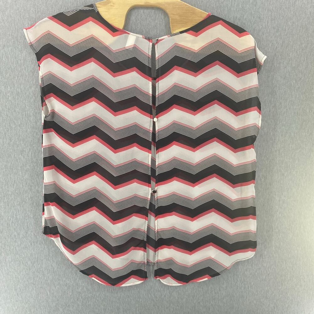 TORRID Sheer‎ Blouse Chevron Pattern Button Back Women 2 - Picture 3 of 5